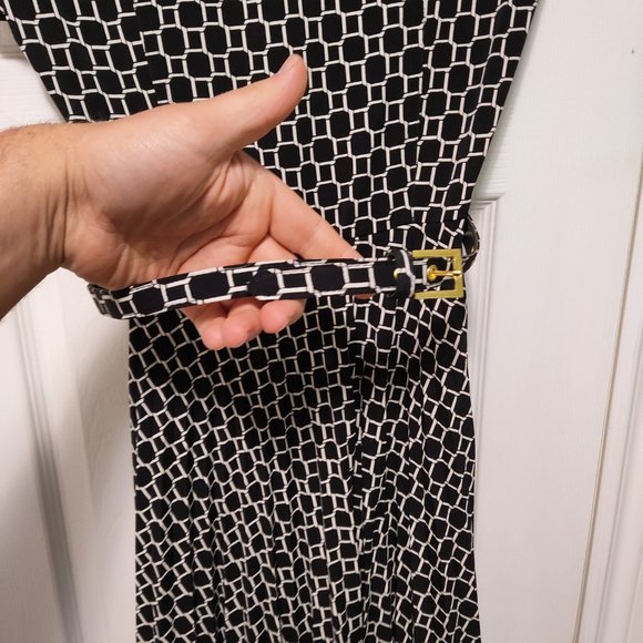 Laura Petite size 4 checkered design dress with attached belt. - Picture 5 of 8